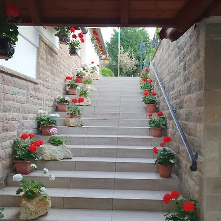 Kulacs Csarda Panzio Bed & Breakfast 4*