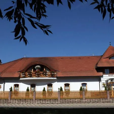 Kulacs Csarda Panzio Couette-café